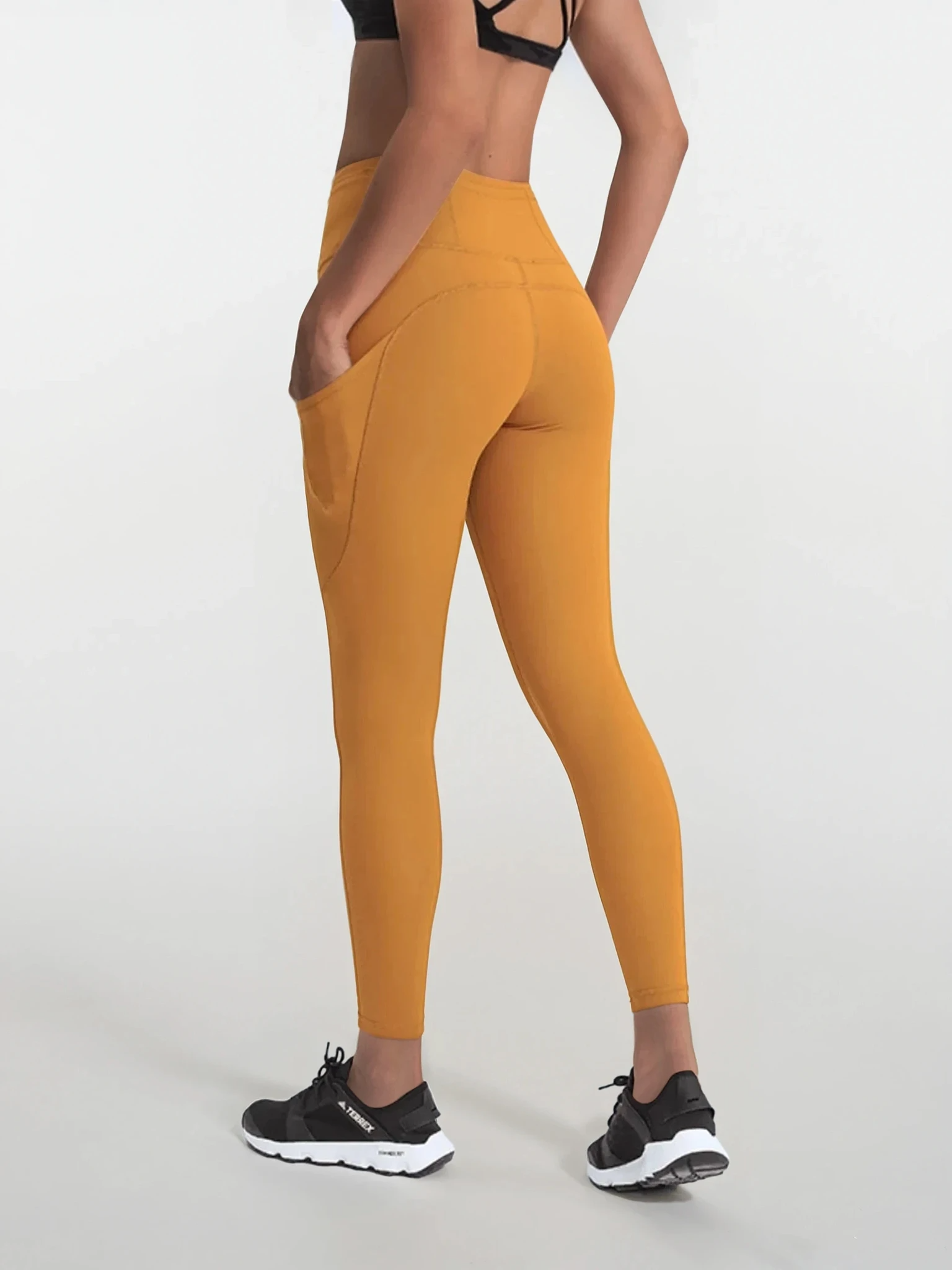 Elongate Legging