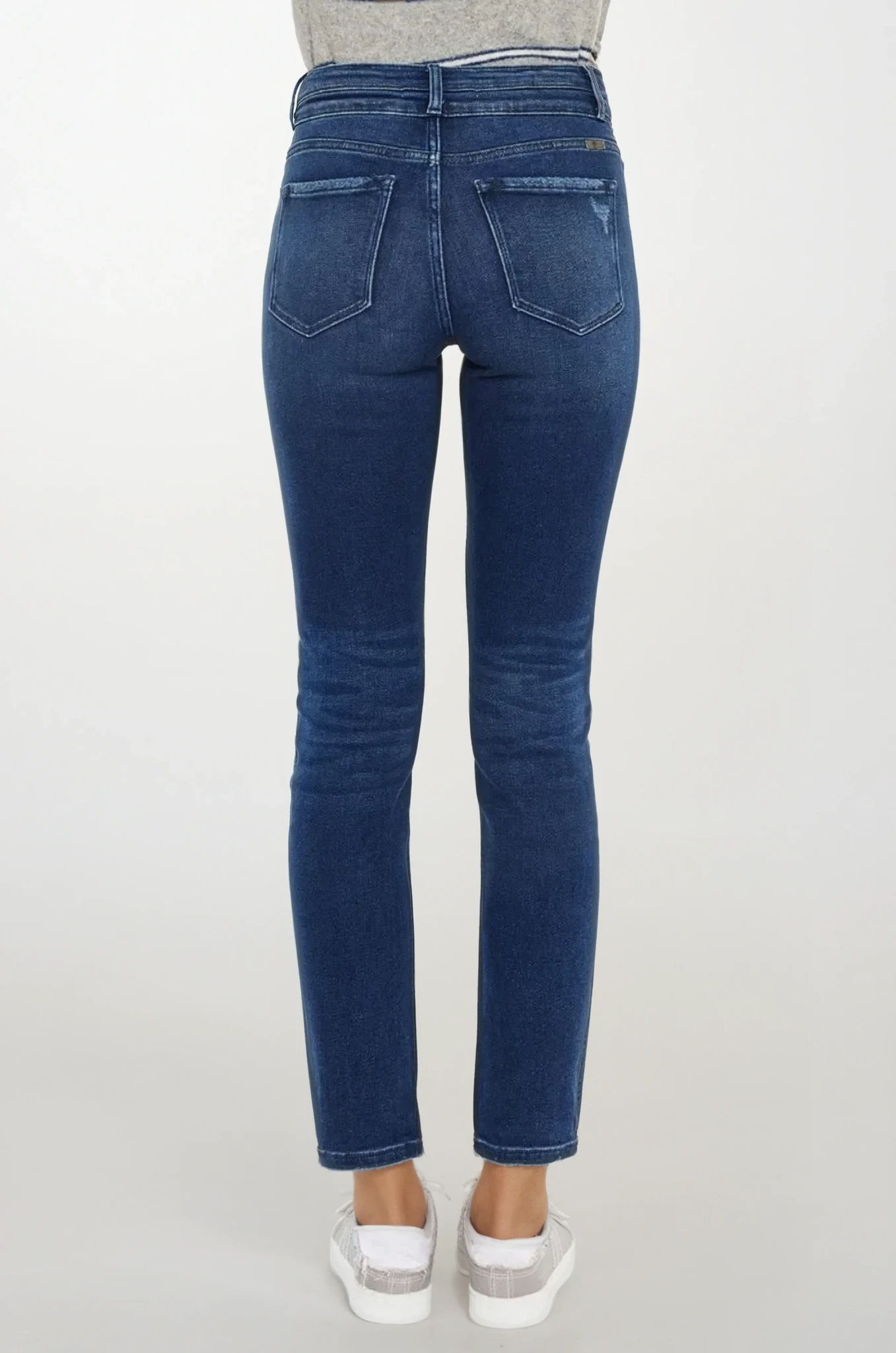 Signature High-Waist Slim Jean