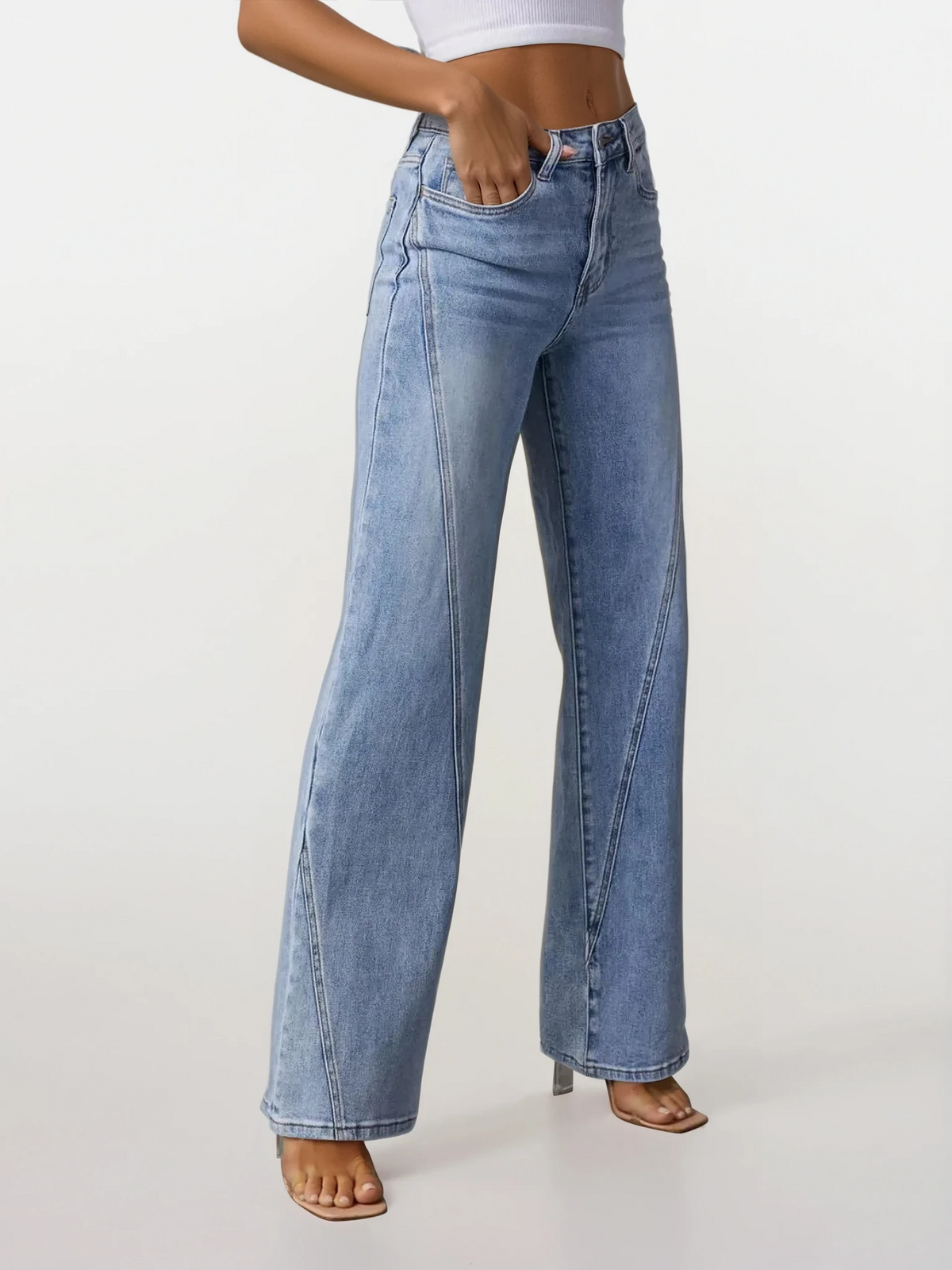 Casual High-Waist Straight Leg Jean with pockets