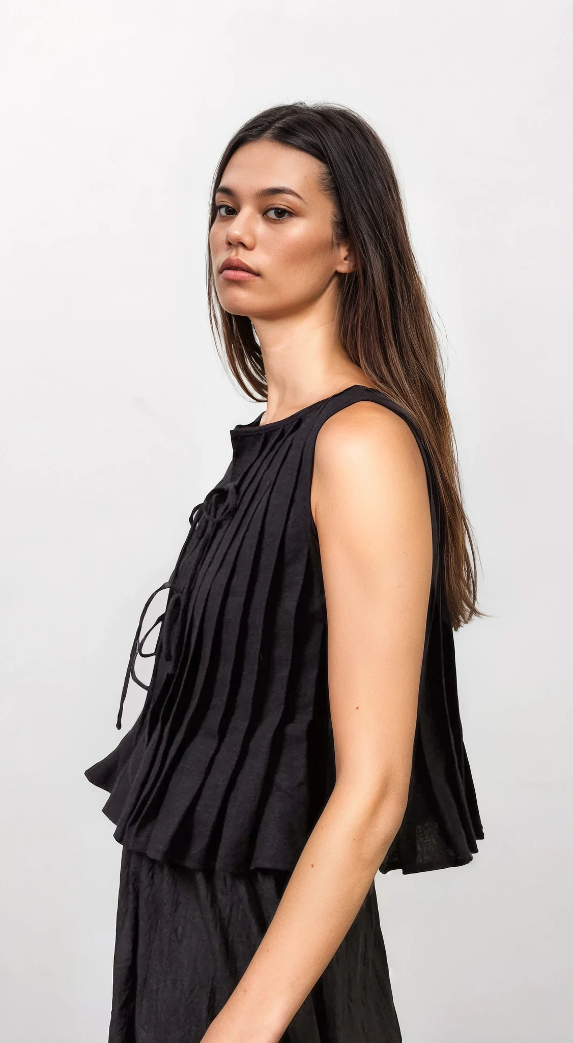 Pleated Tied Round Neck Vest