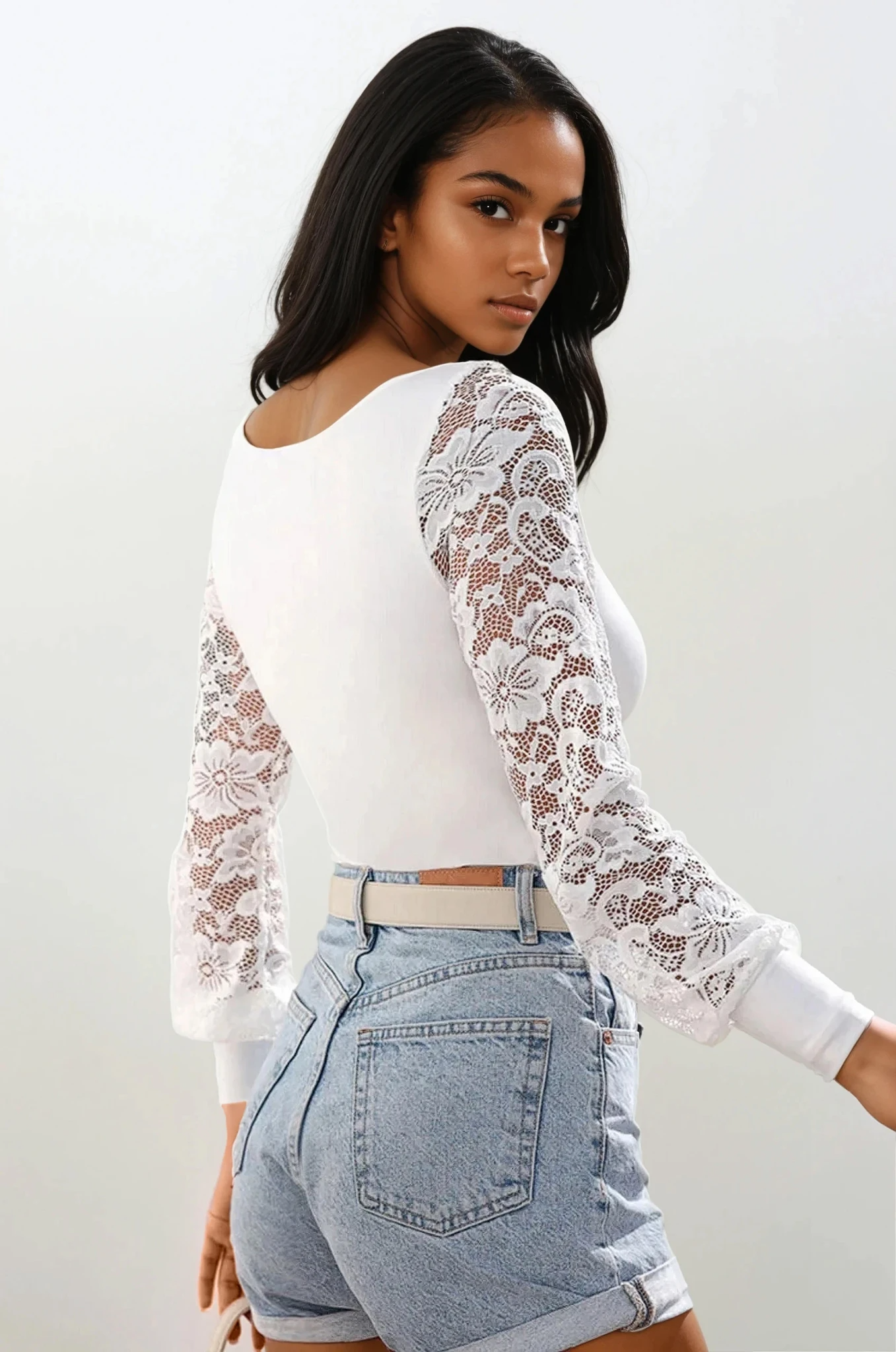Lace Scoop Neck Long Sleeve Bodysuit