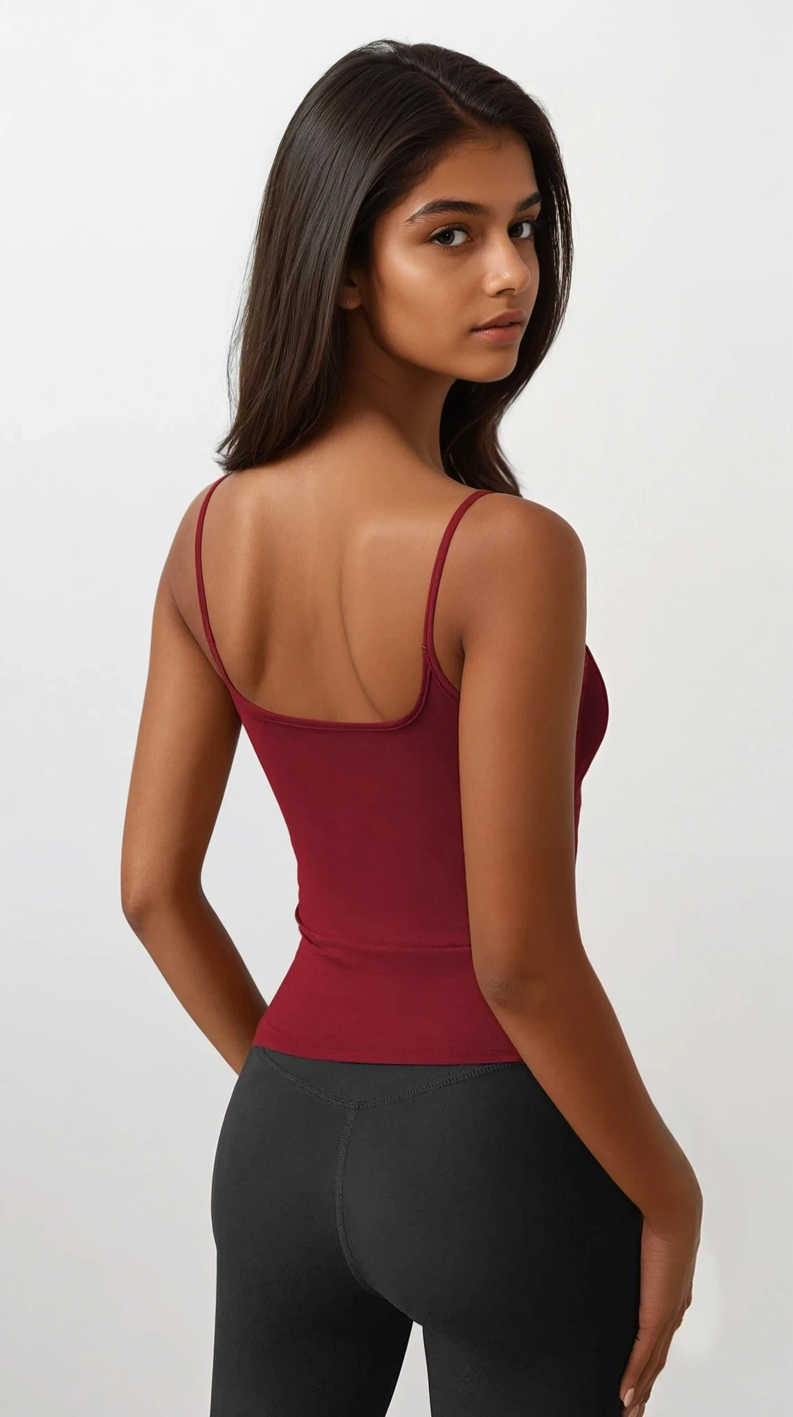 Everyday scoop neck cami sleeveless lightweight solid pattern