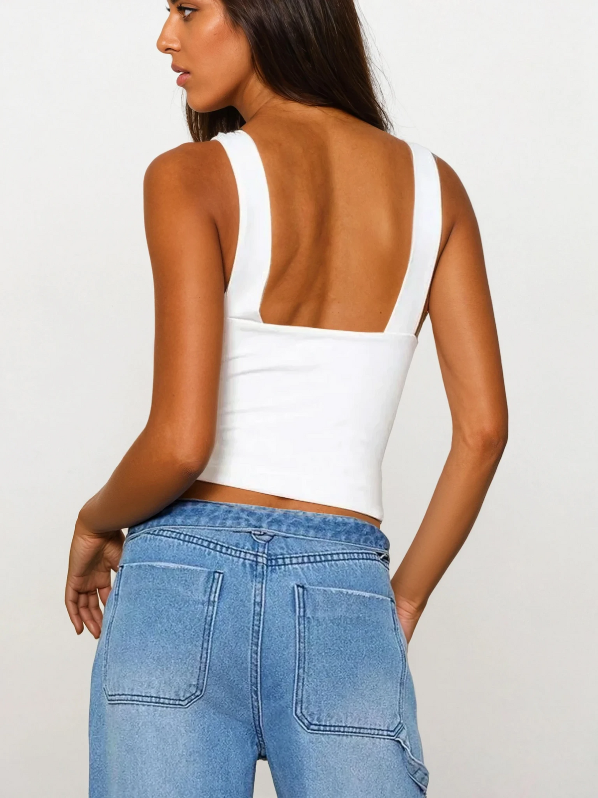 Everyday v-neck wide strap tank top in solid pattern