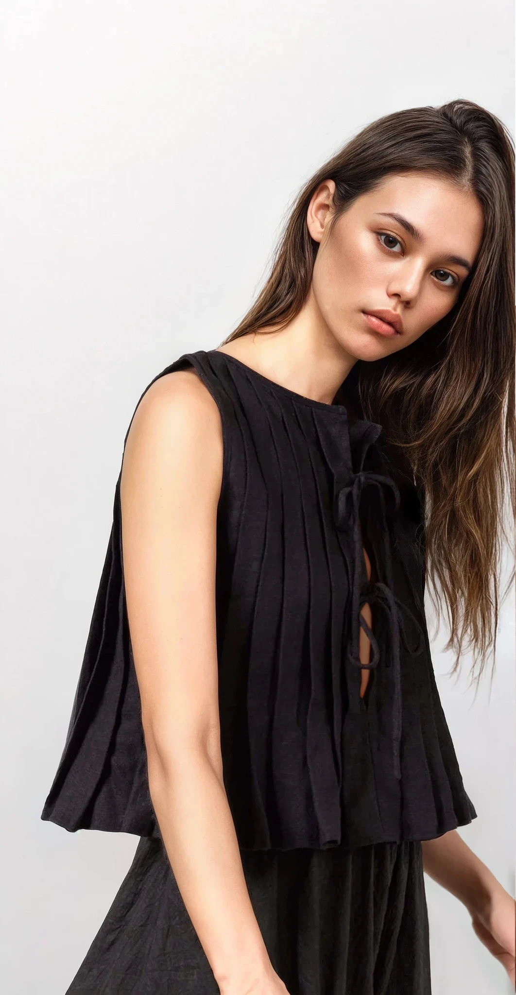 Pleated Tied Round Neck Vest