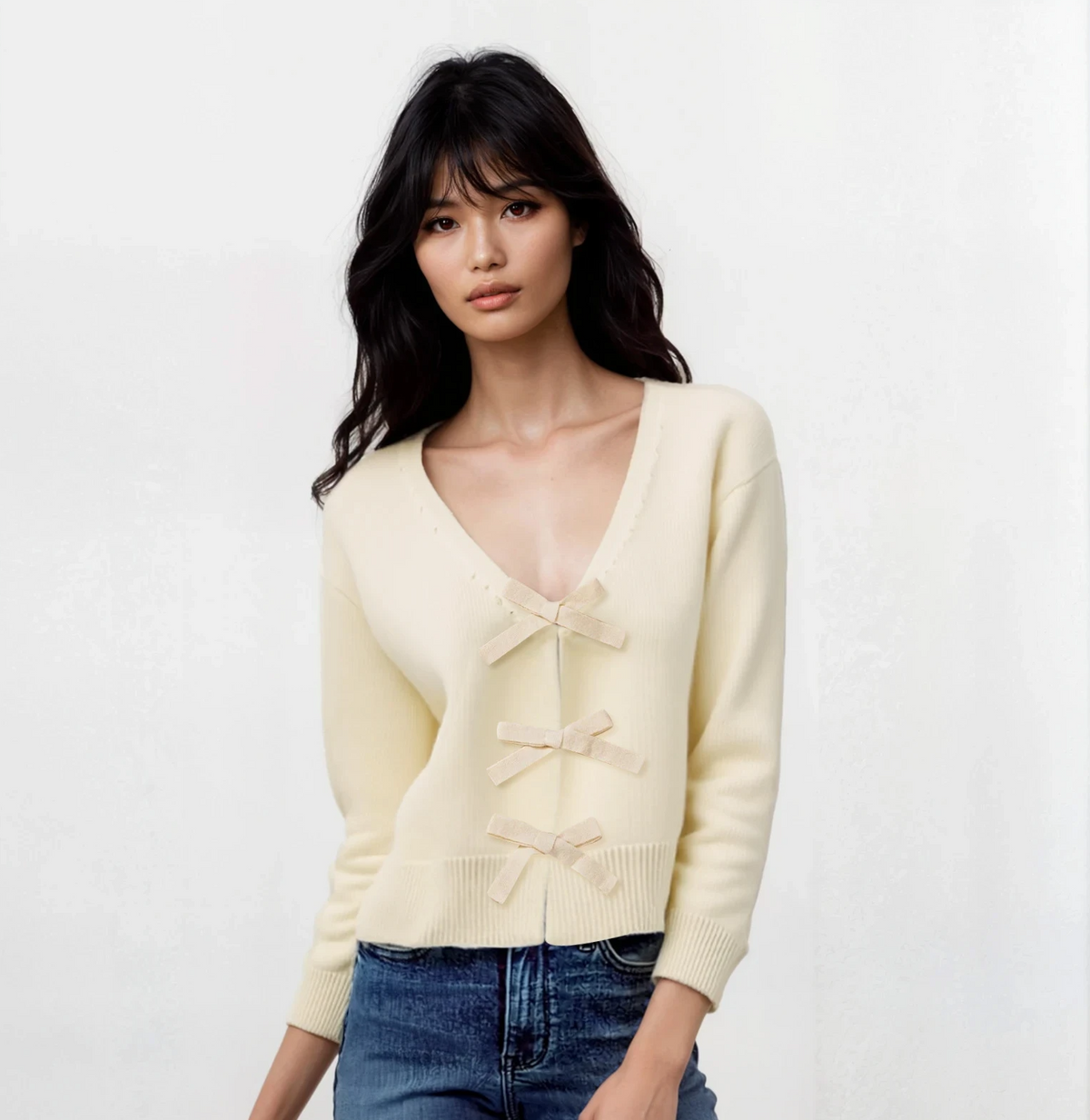 Gifted V-Neck Cardigan with bows and solid pattern