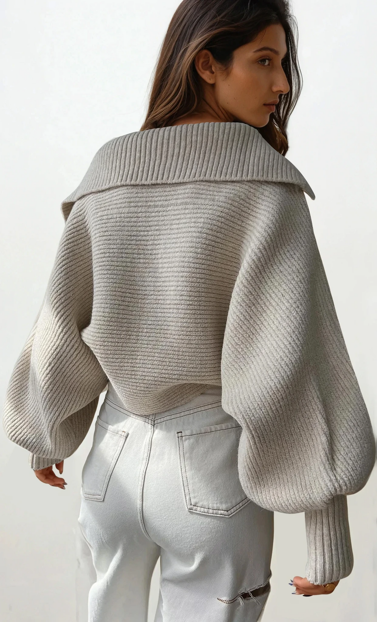 Ivy Johnny Collar rib-knit long sleeve sweater in solid pattern