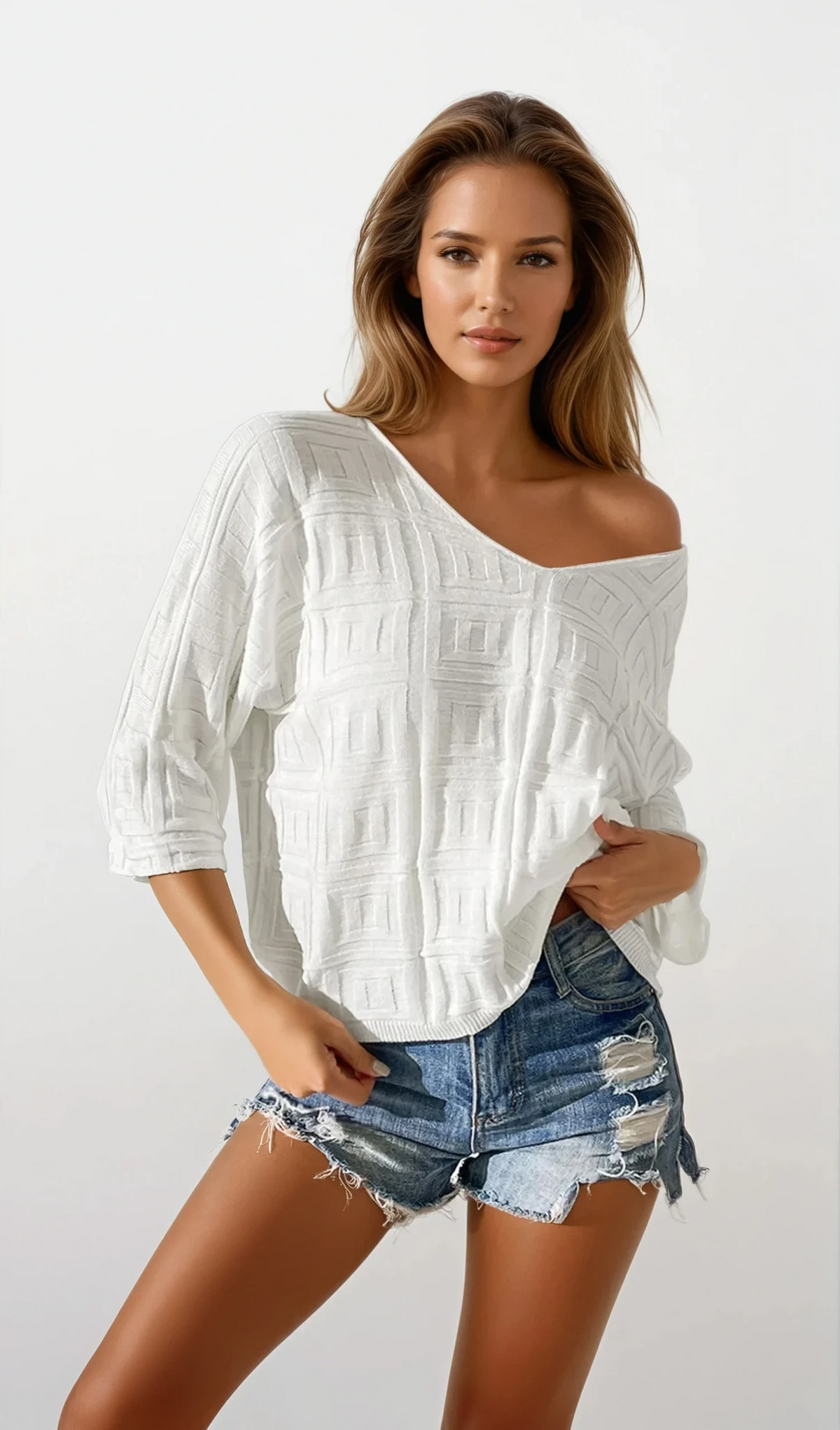 Maze V-neck three-quarter sleeve knit top with abstract pattern
