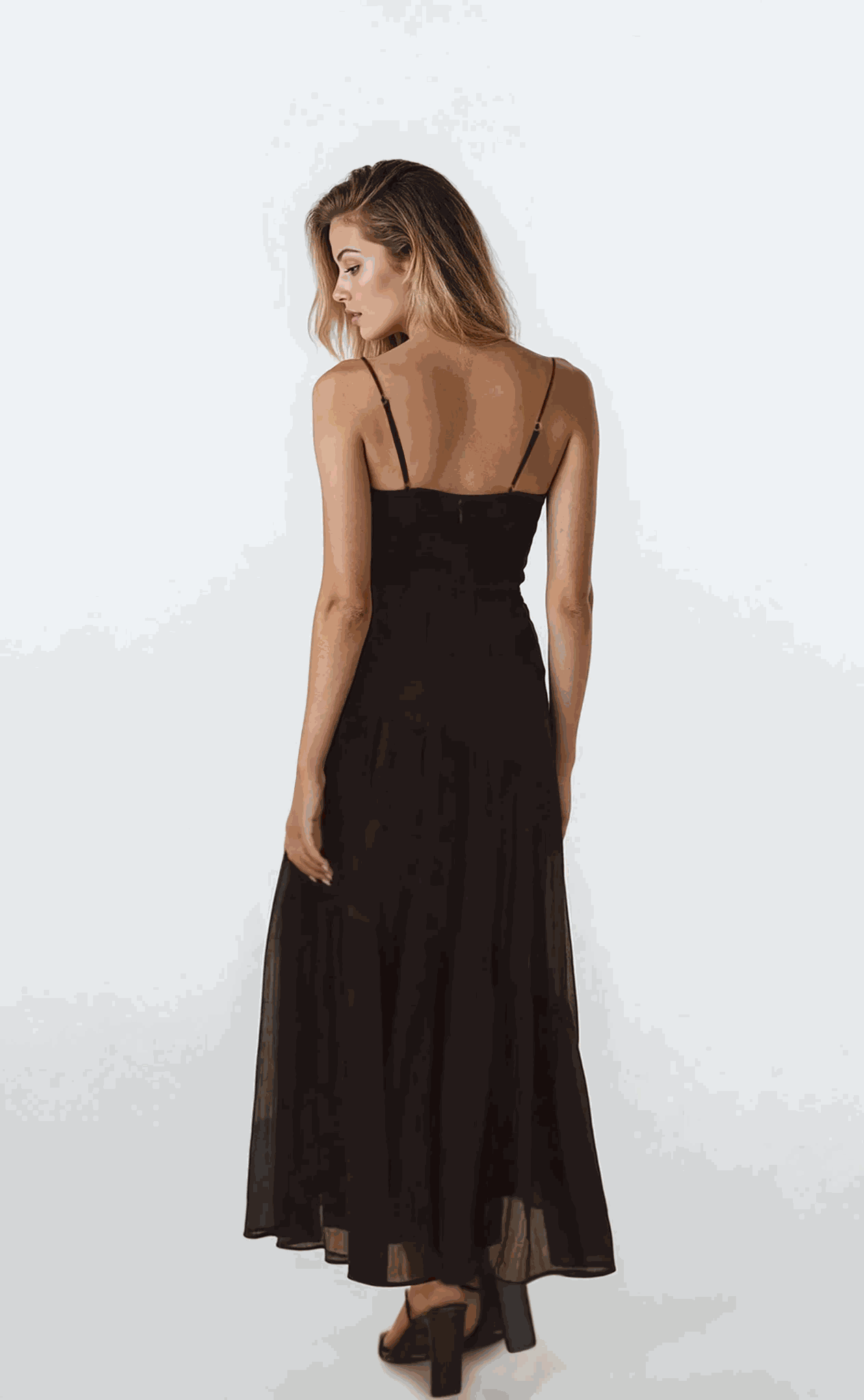 Moderne Boutique Women's Selene ruched smocked back cami maxi dress