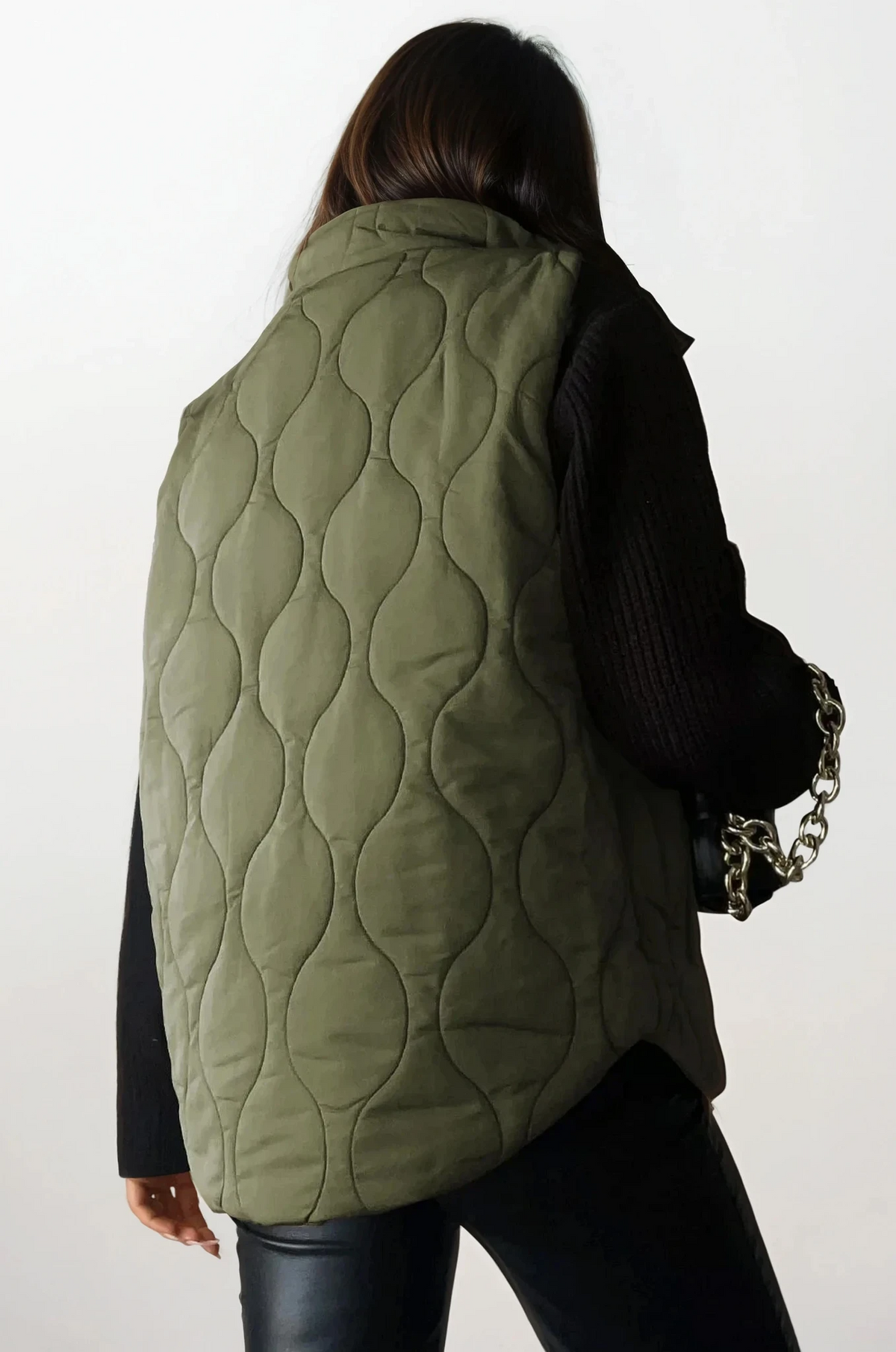 Quilted collared neck vest with sleeveless design and pockets