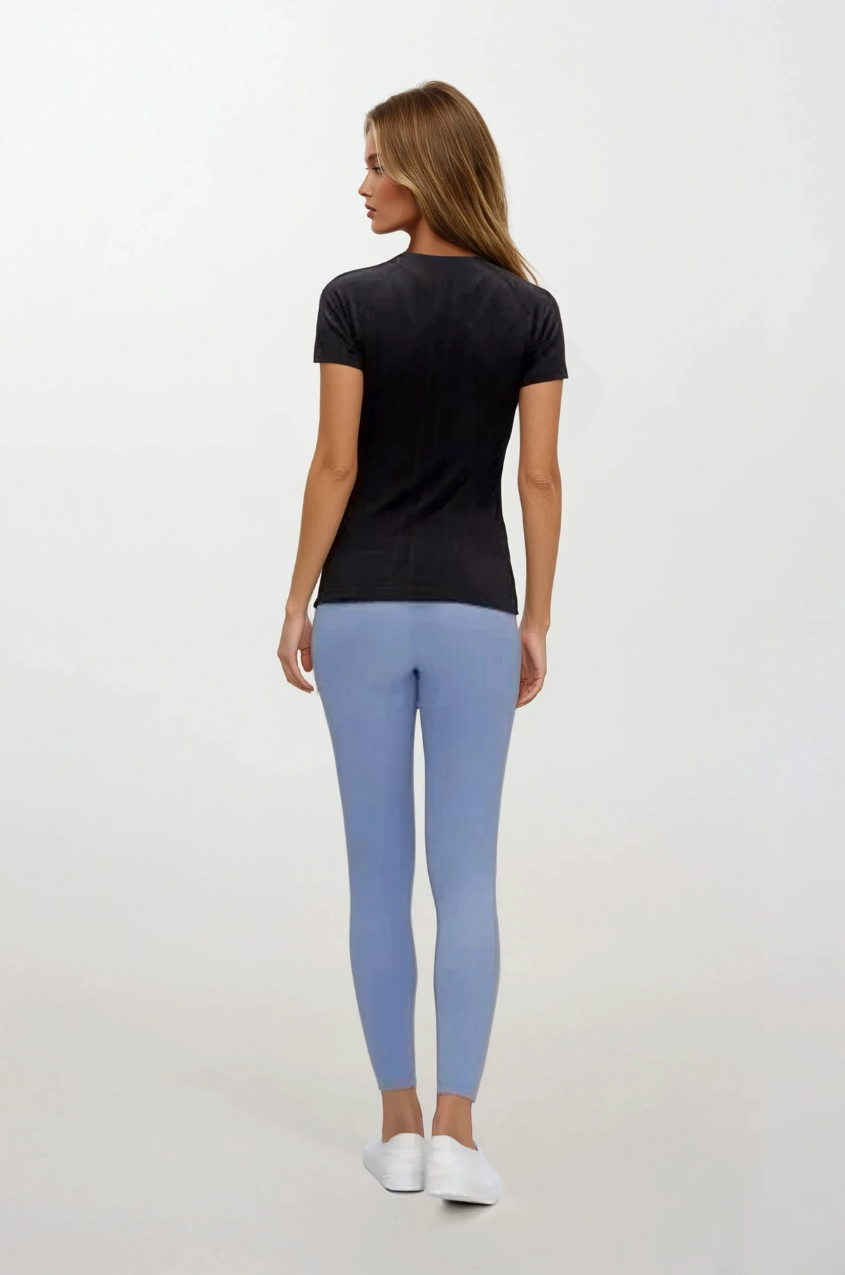 Simple round neck short sleeve top in solid color