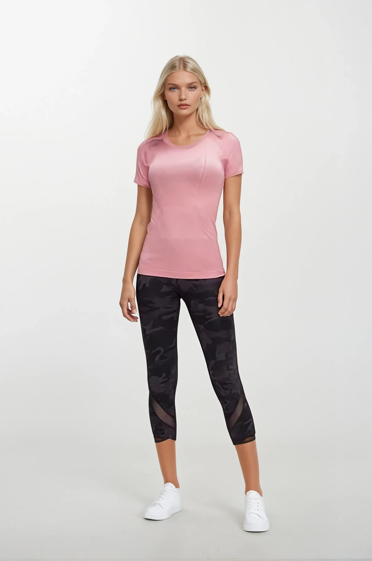 Simple round neck short sleeve top in solid color