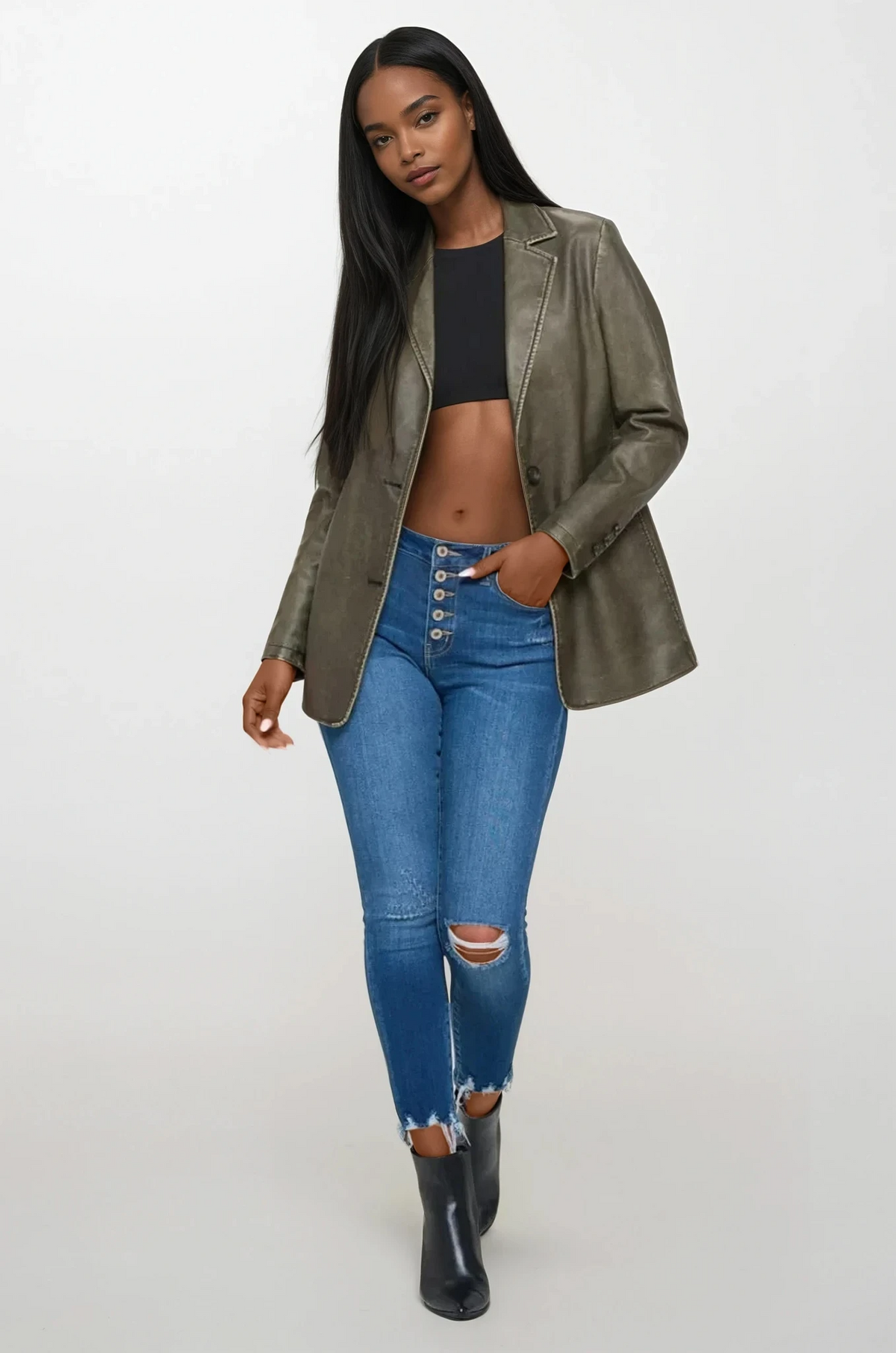 Statement single-breasted vegan leather blazer for versatile stylish wear