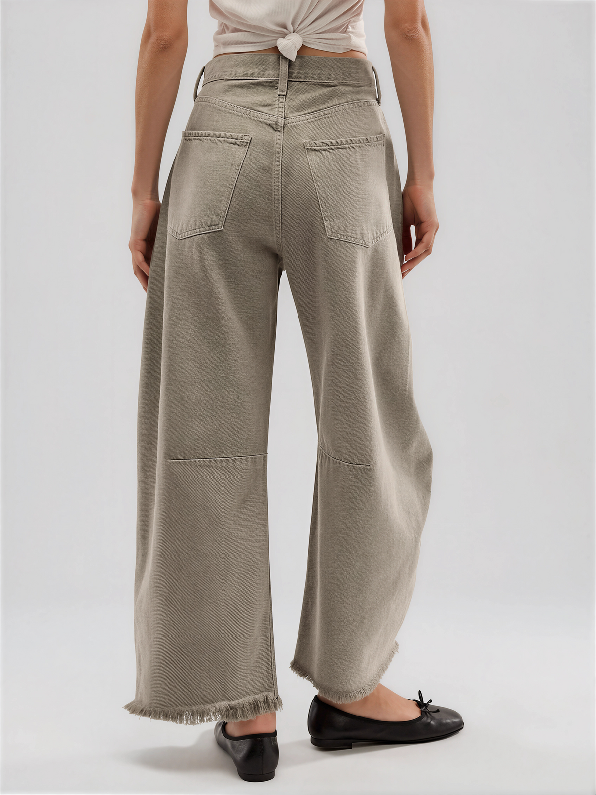 Stitched Raw Hem Wide Leg Jean with pockets