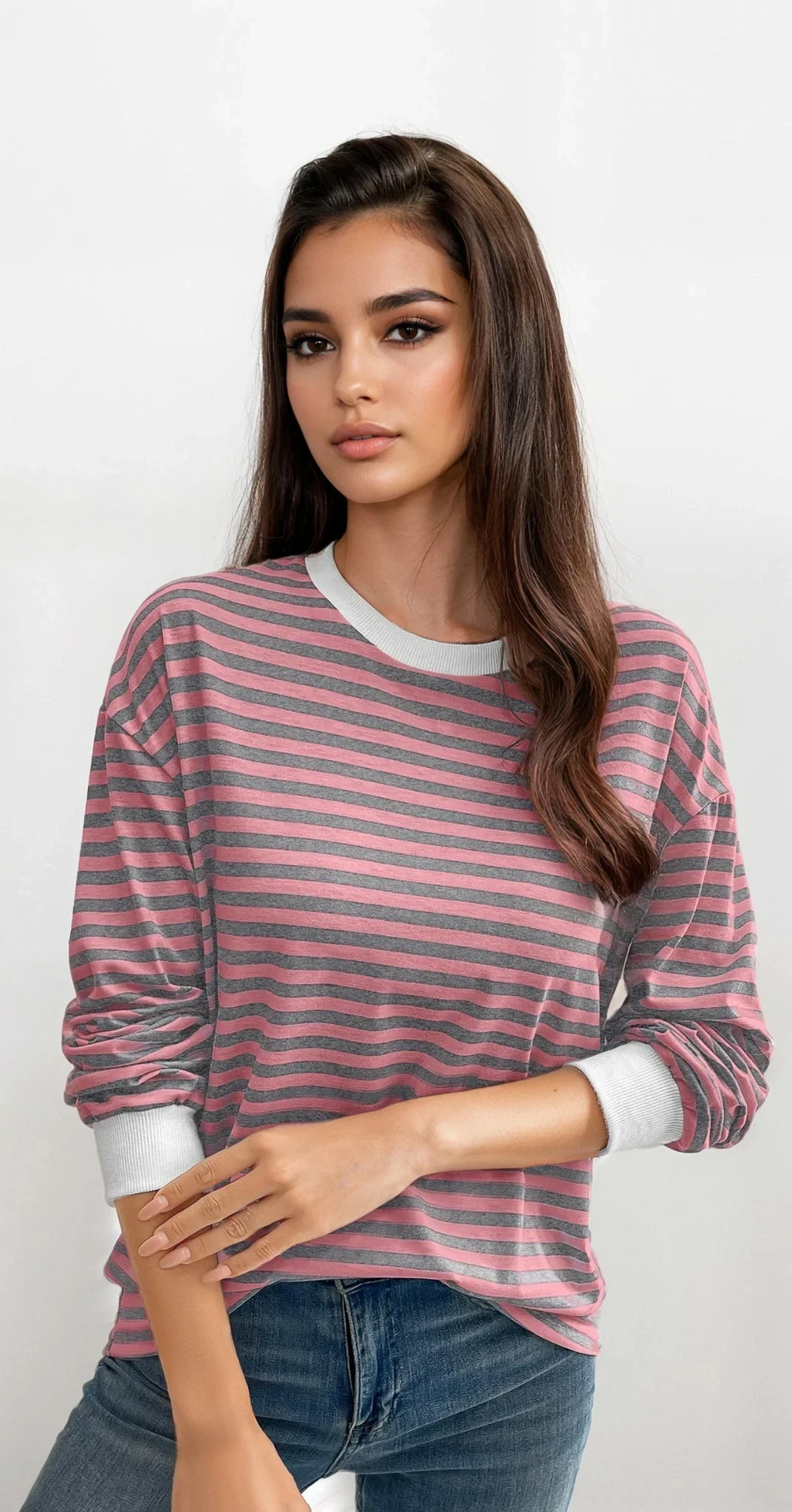 Versatile striped crew neck pullover with lightweight stretchy fabric