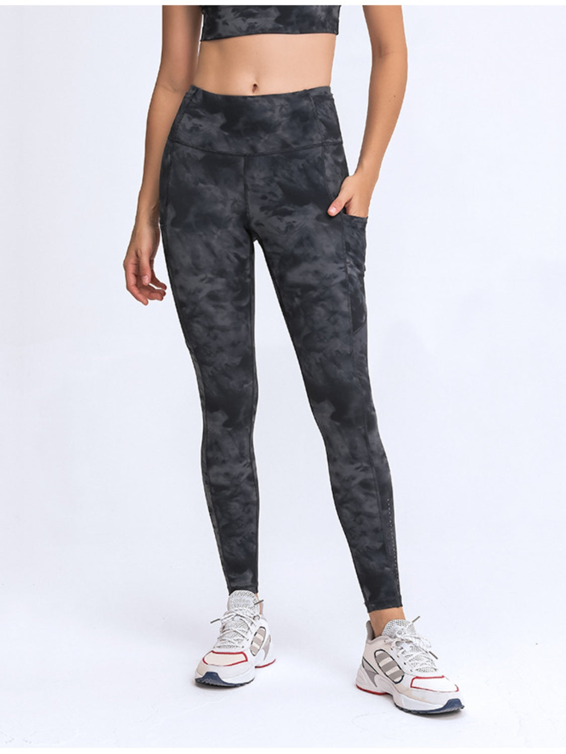 Amplify Legging