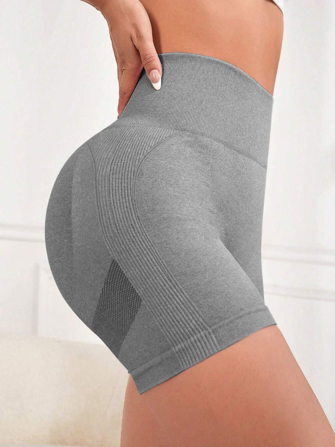 Sculpted Seamless Short