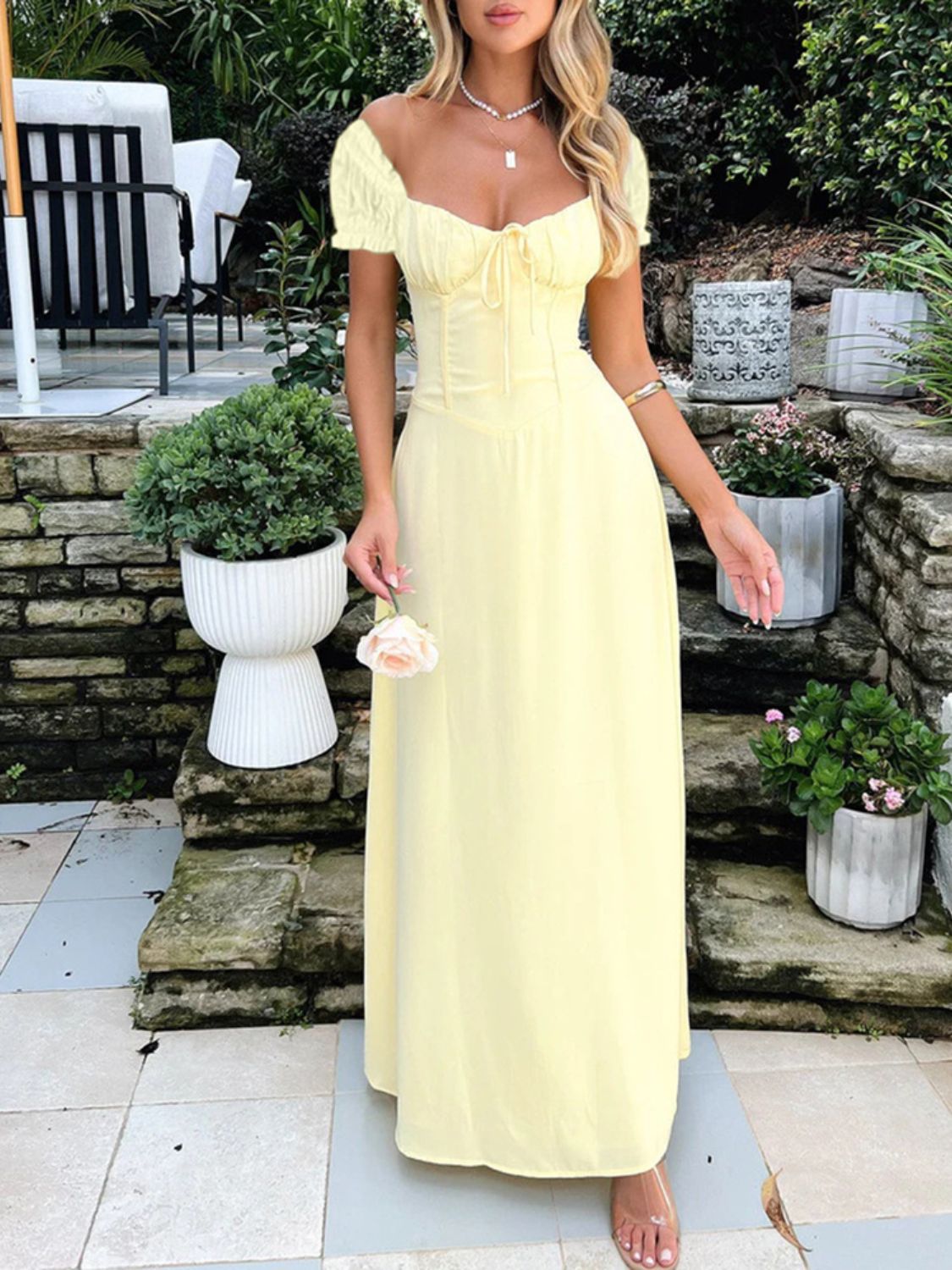 Hamptons Sweetheart Neck Short Sleeve Maxi Dress