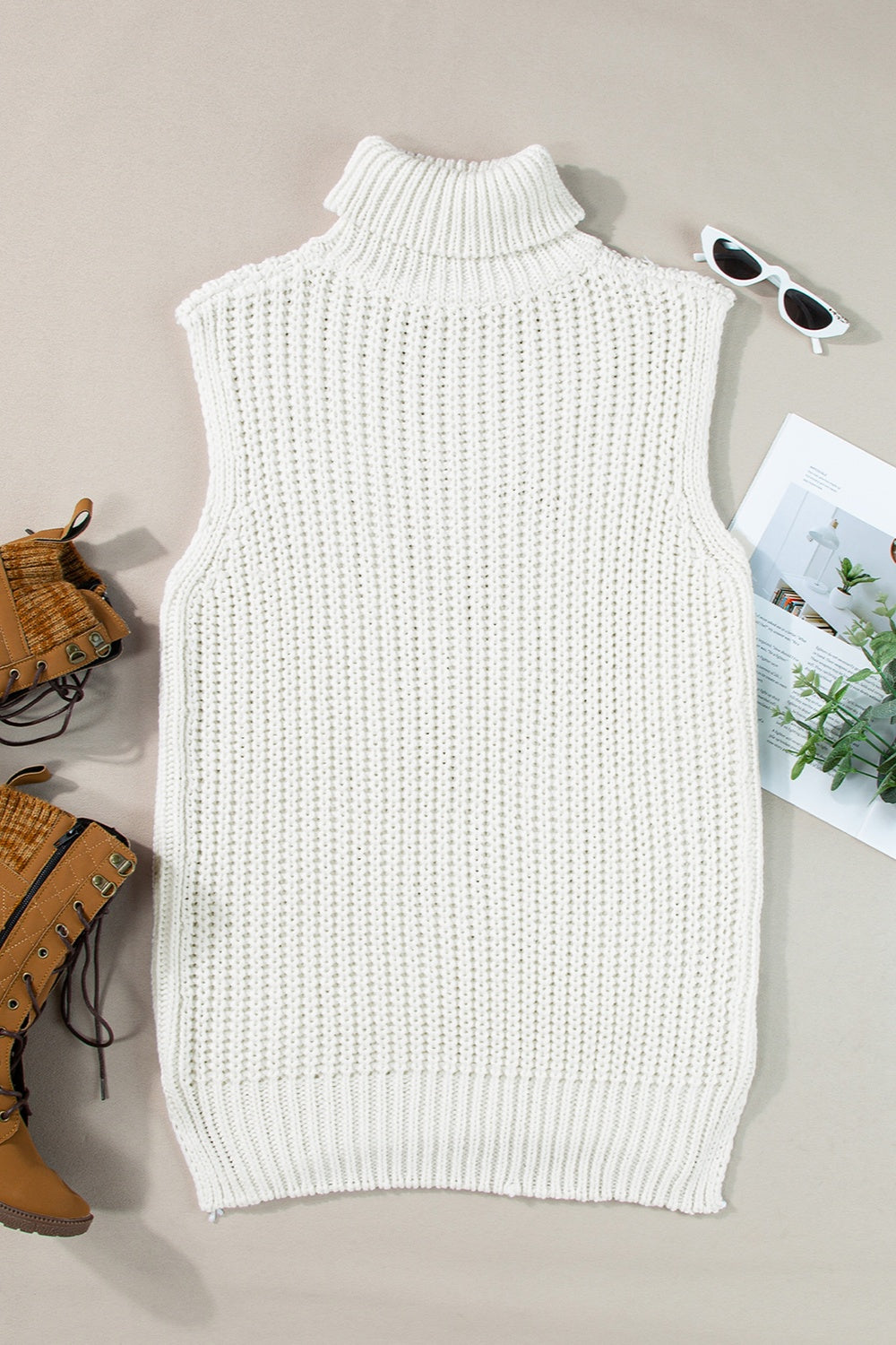 Daylight Slit Turtleneck Sweater Vest