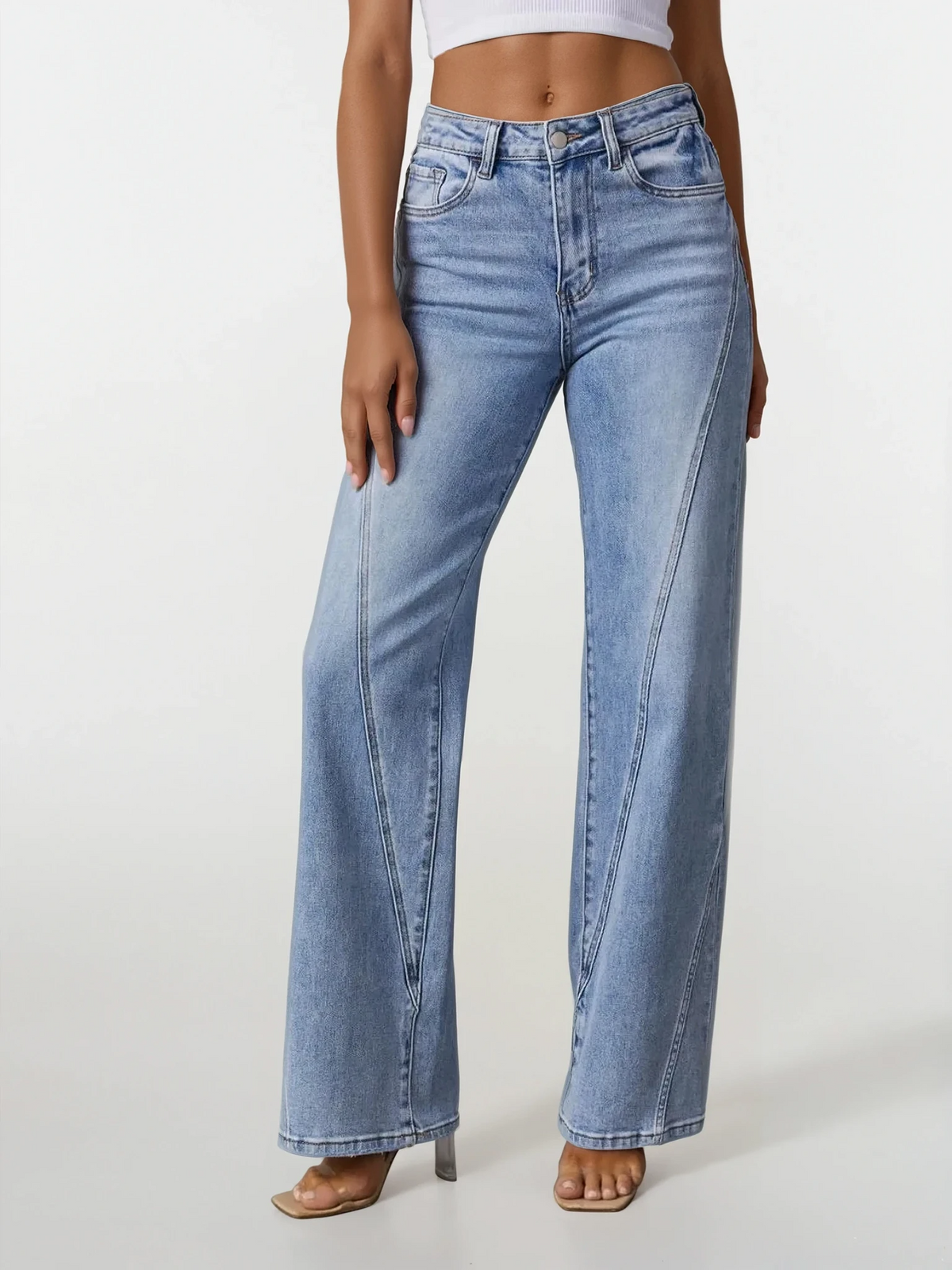Casual High-Waist Straight Leg Jean with pockets