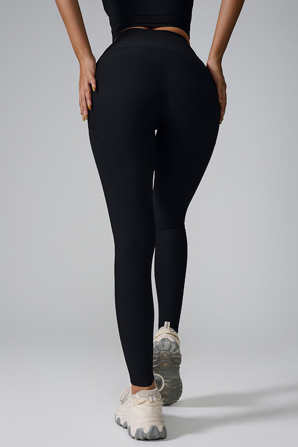 Contour High-Waist Legging