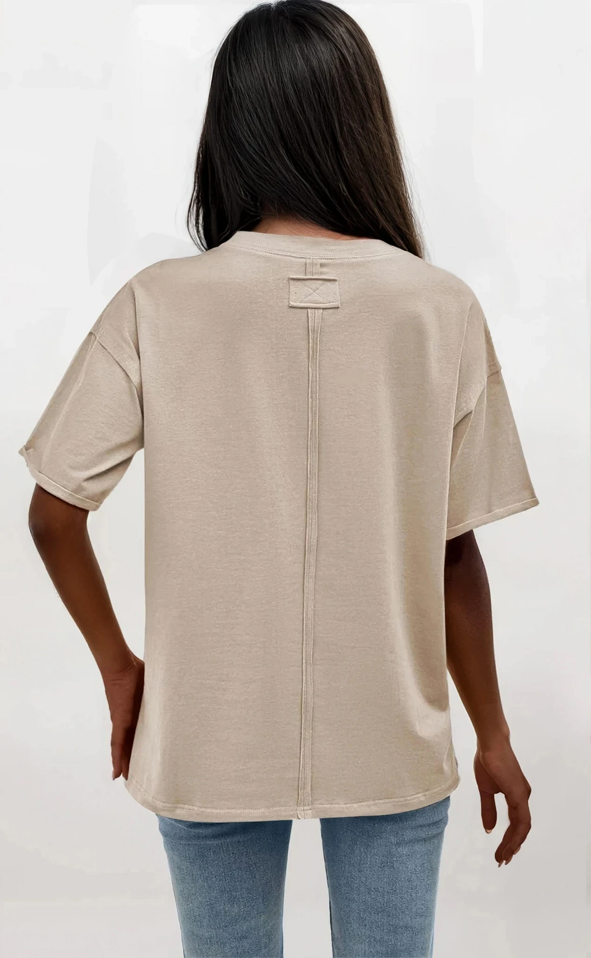 Bare round neck half sleeve t-shirt with stretchy fit