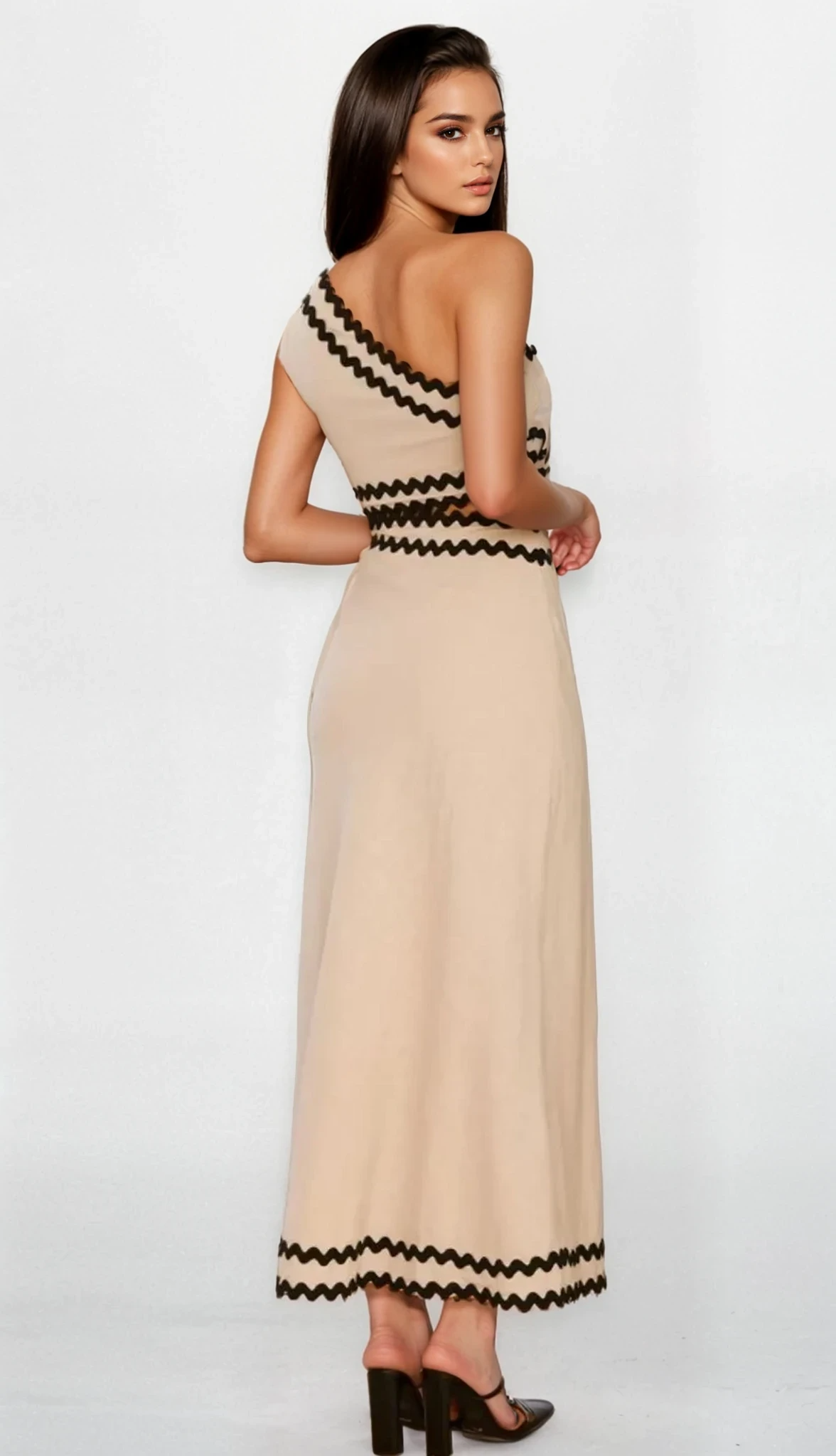 Celine cutout single shoulder maxi dress in black with sleeveless design