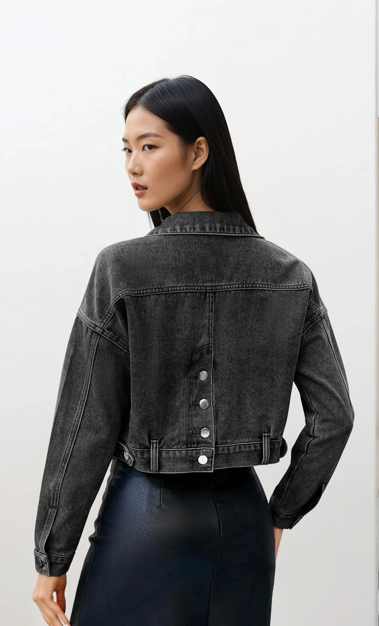 City dropped shoulder cropped denim jacket with button front