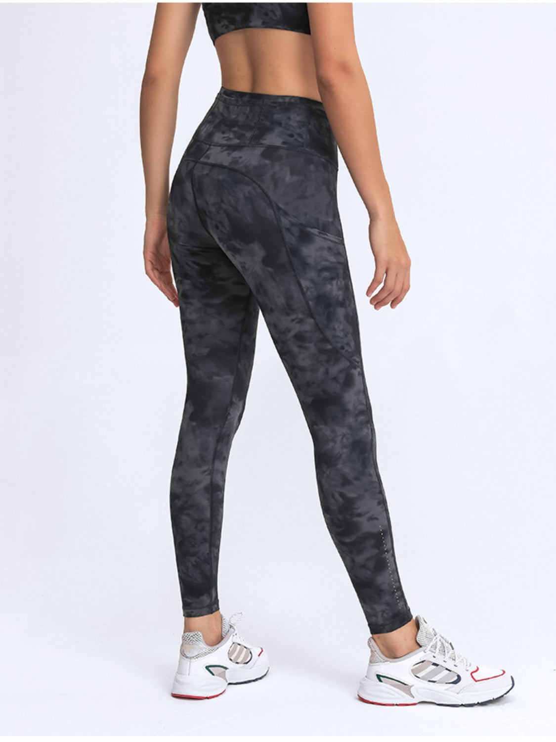 Amplify Legging