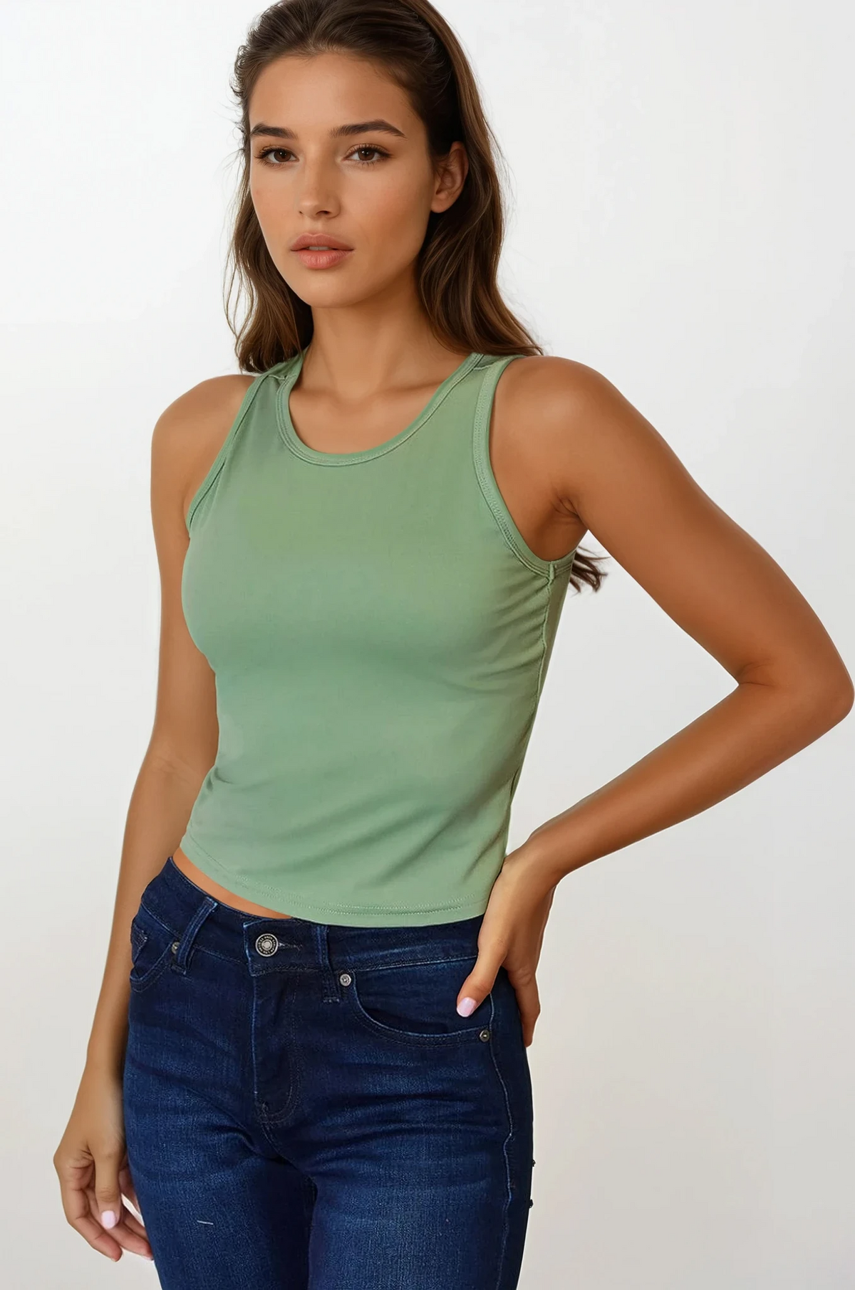 Everyday crew neck slim tank top in solid color