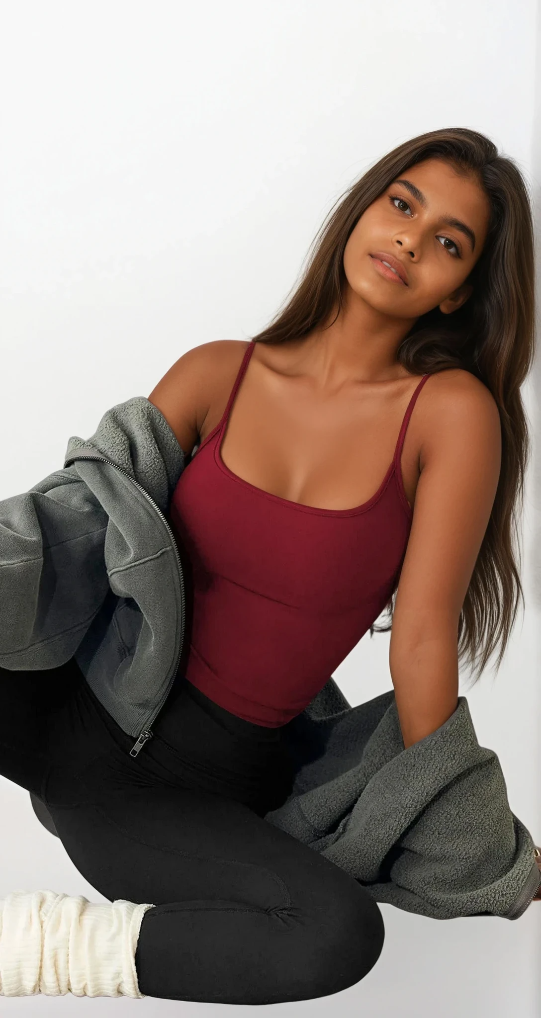 Everyday scoop neck cami in solid pattern on mannequin