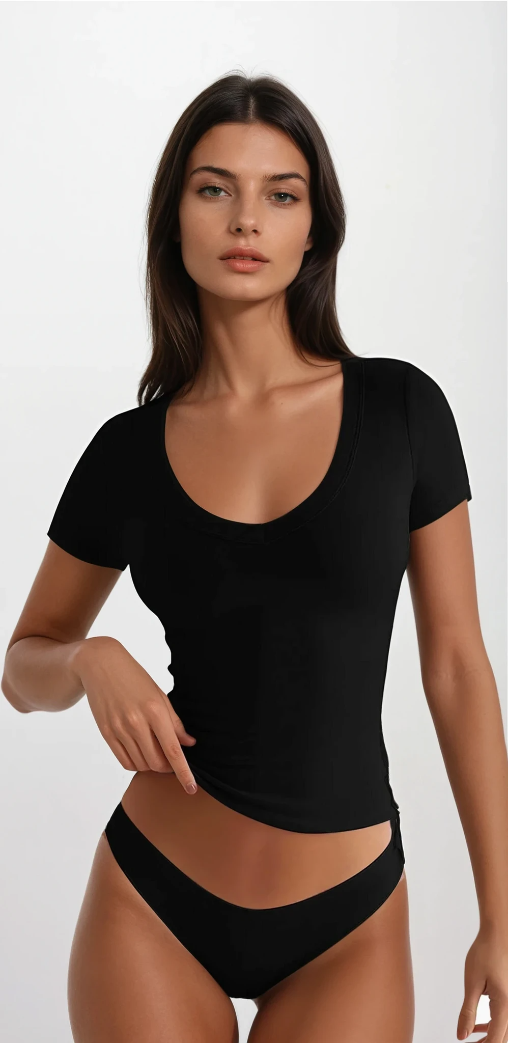 Everyday scoop neck short sleeve t-shirt in solid pattern