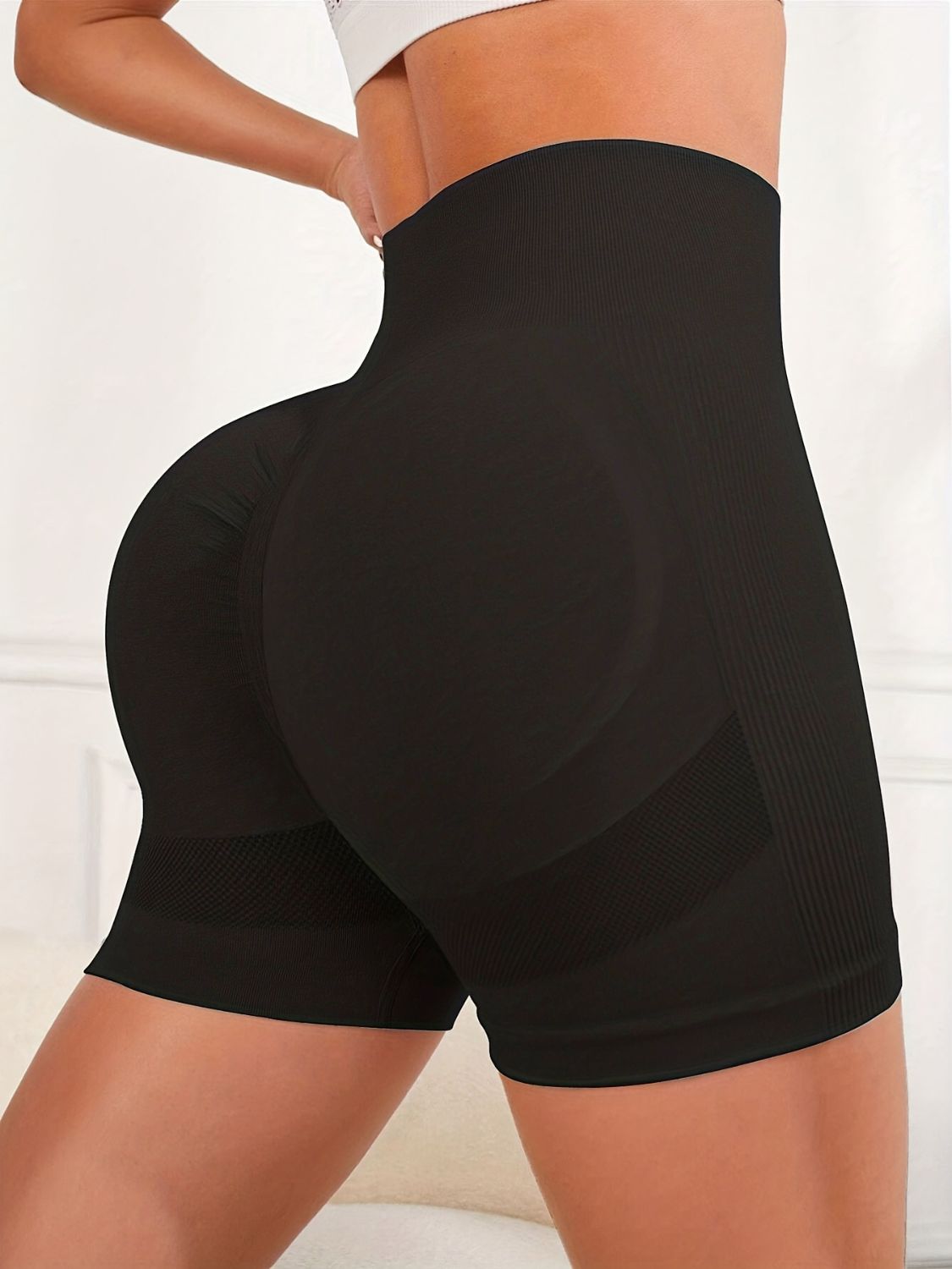 Sculpted Seamless Short