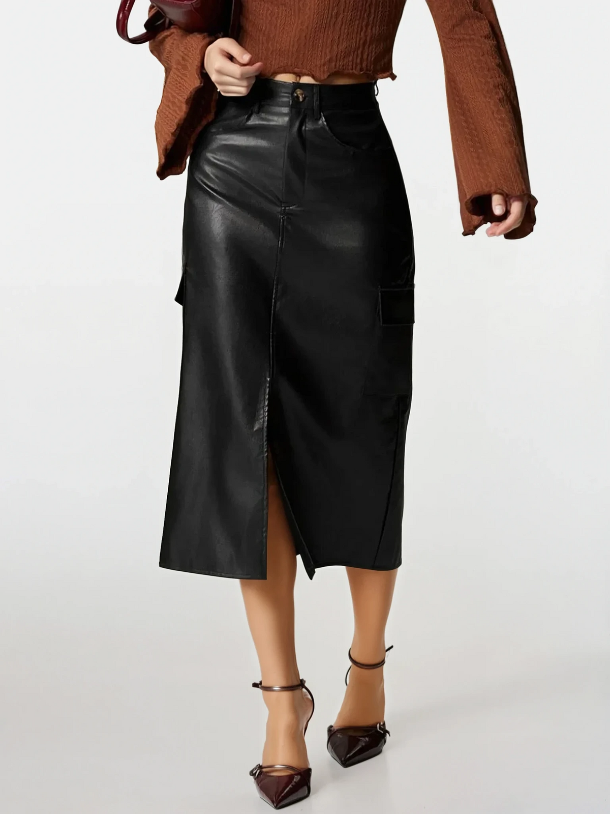 Faux leather high-waist cargo slit midi skirt with pockets