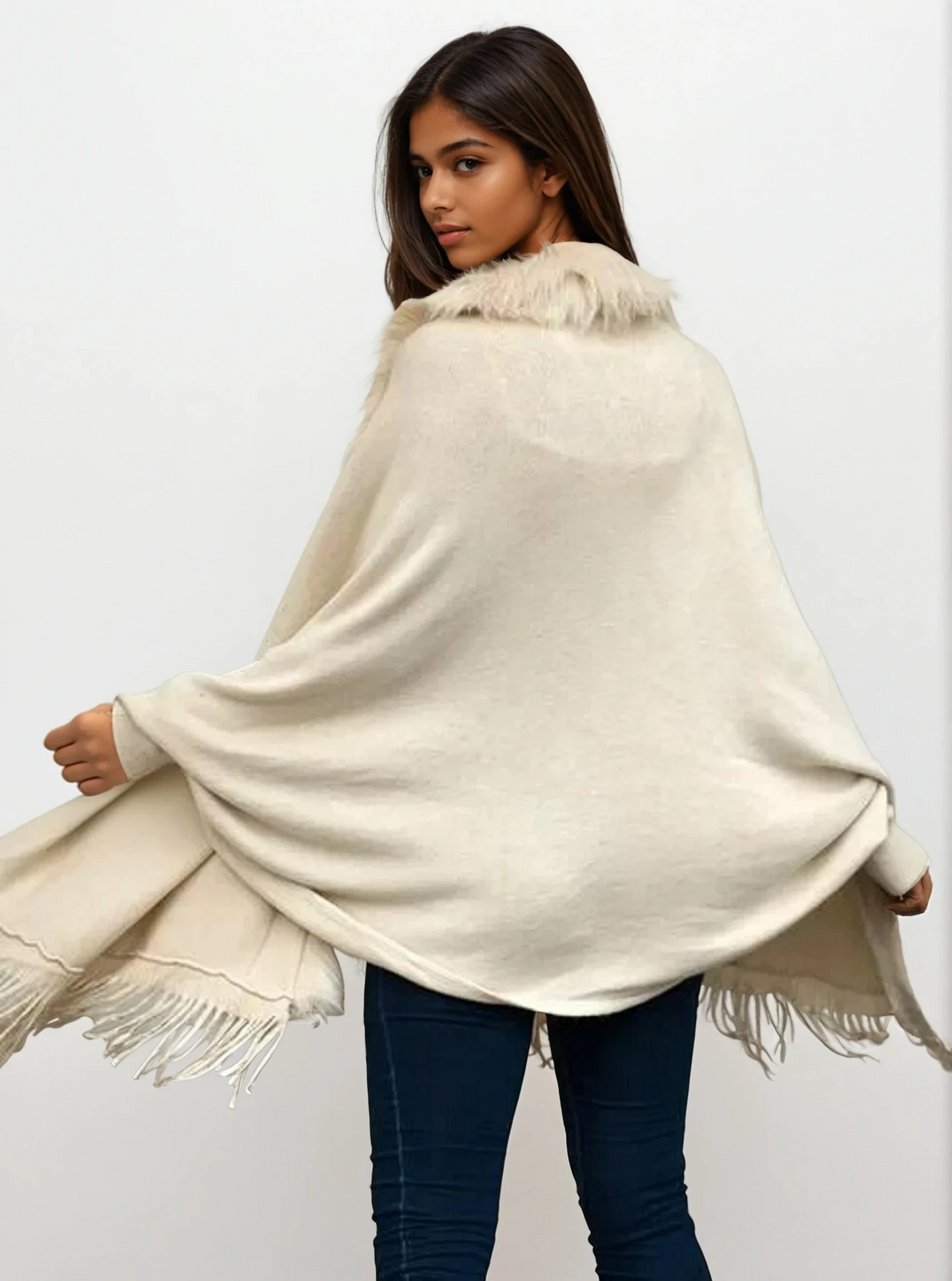 Fringe open front long sleeve poncho in solid pattern