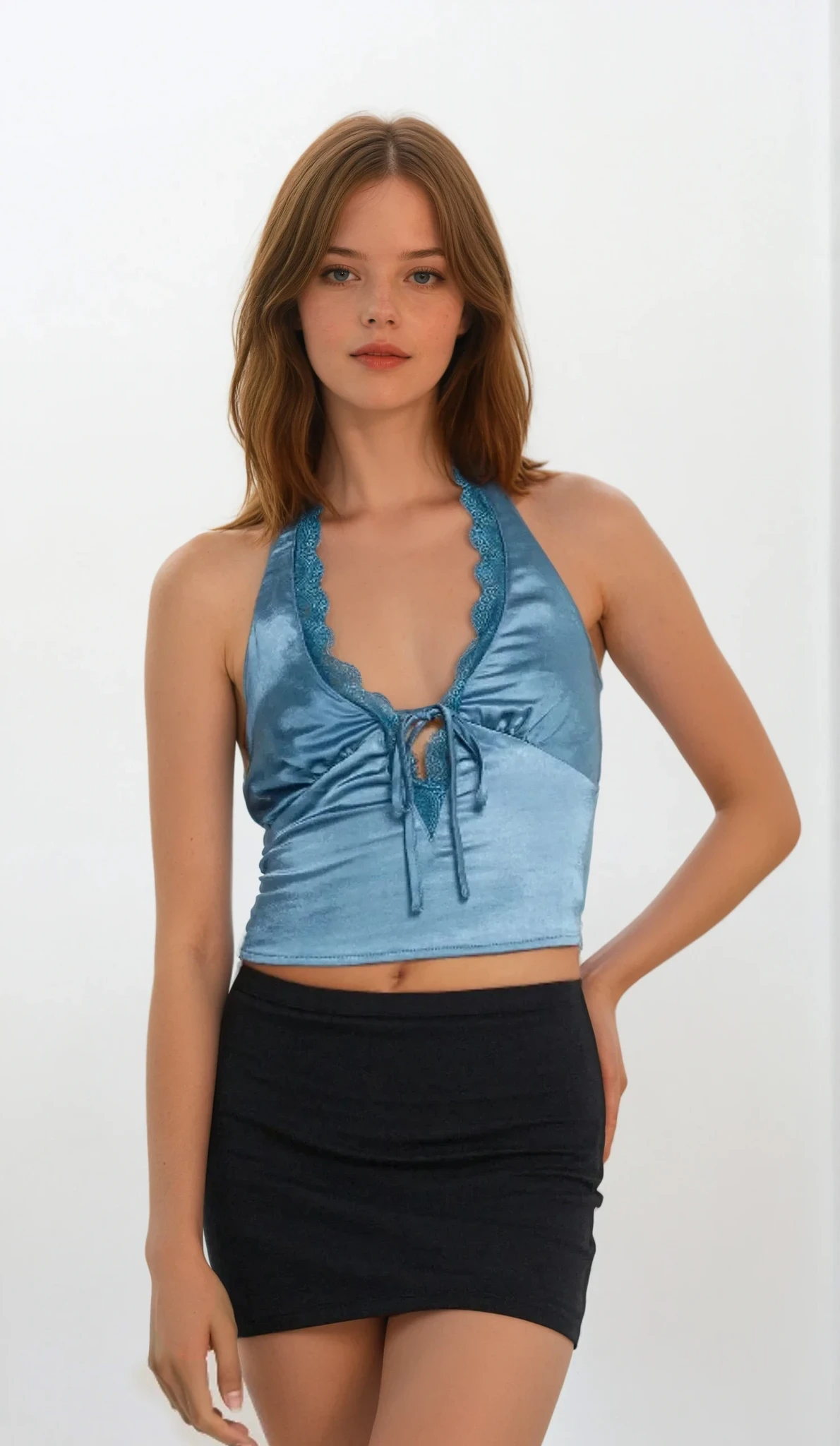 Lace trim halter neck tank top with sleeveless design