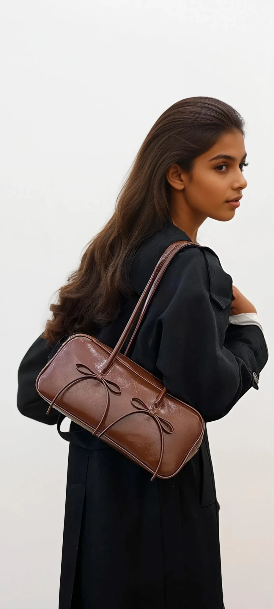 Leather bow trim shoulder bag with lightweight design