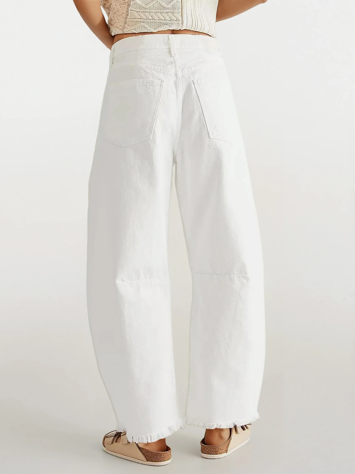 Stitched Raw Hem Wide Leg Jean with pockets