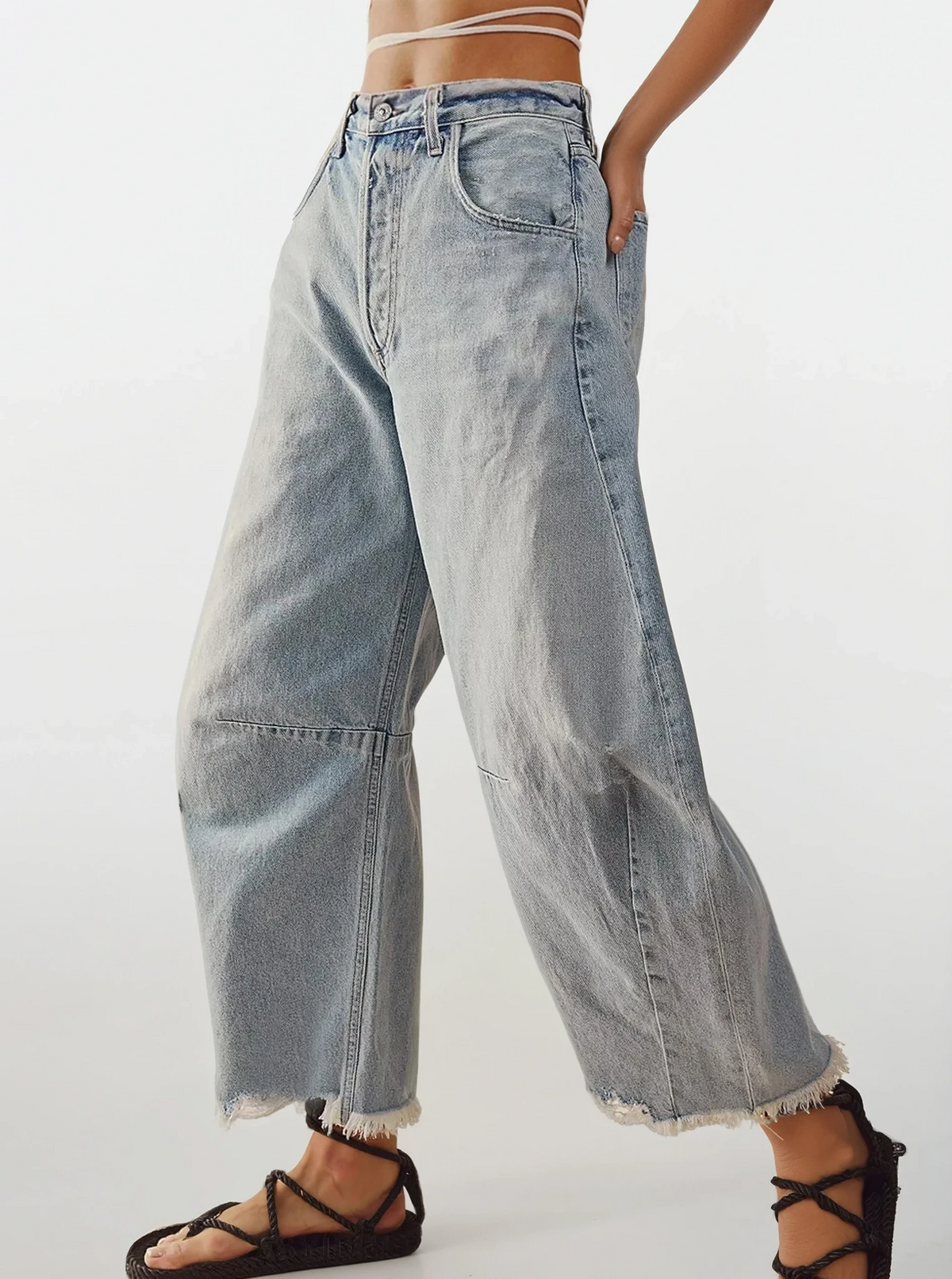 Stitched Raw Hem Wide Leg Jean with pockets