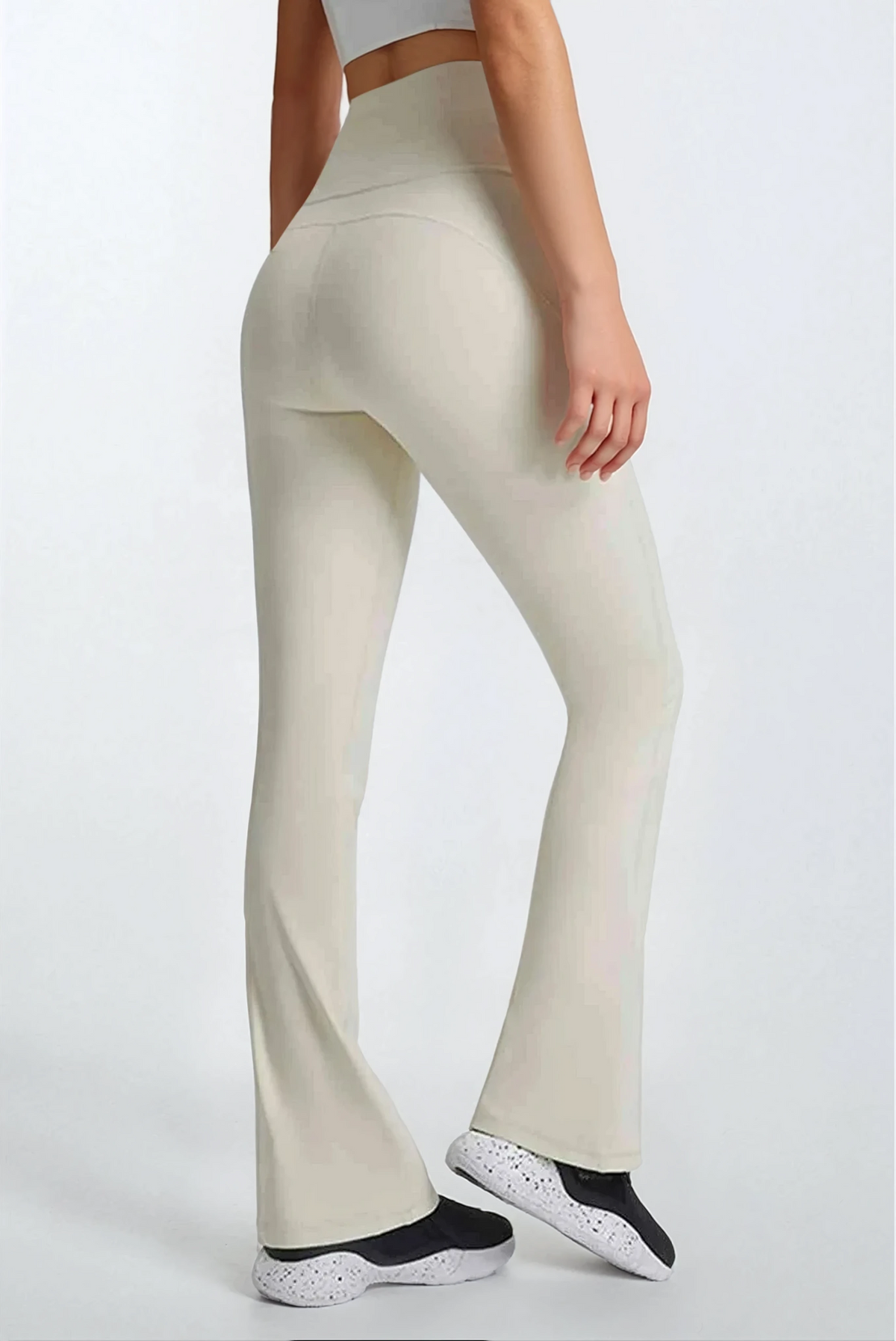 Zen Flare high-waist yoga pant in solid pattern for flexible movement